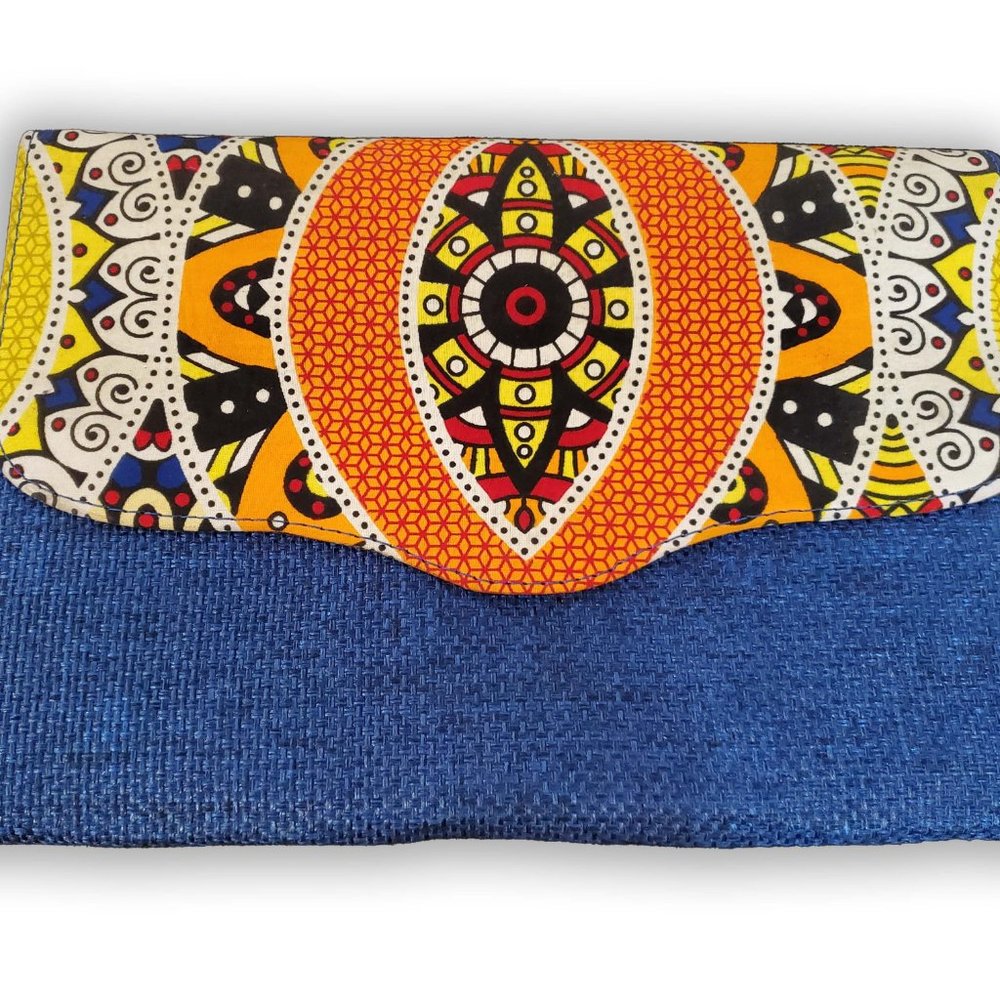 AyoMi Signature Clutch